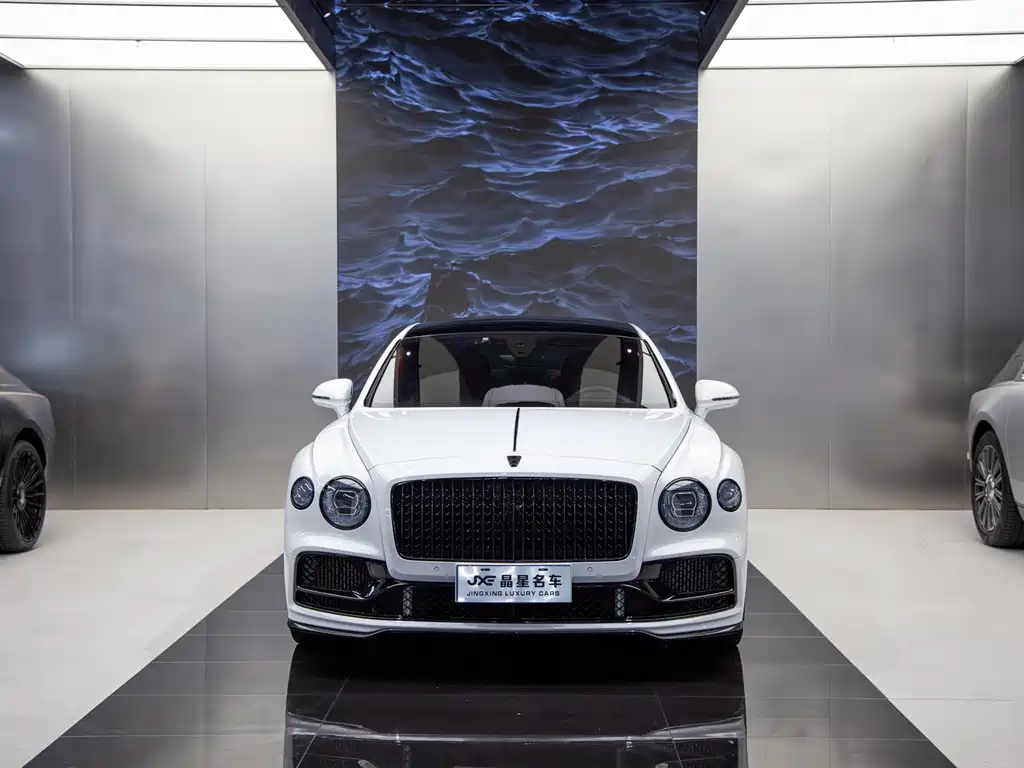 Bentley Flying Spur 2021 — фото 2
