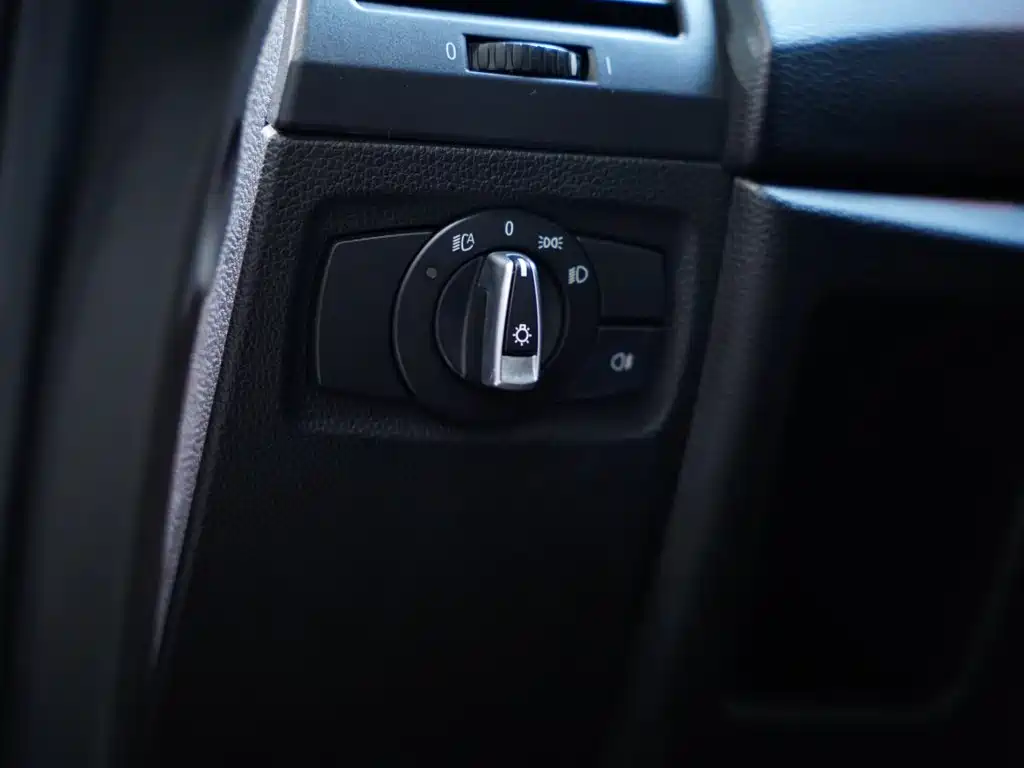 BMW 1 Series M 2012 — фото 19