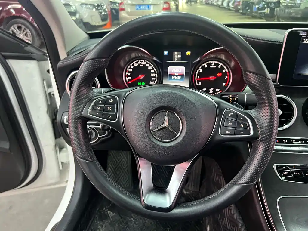 Mercedes-Benz C-Class 2017 — фото 13