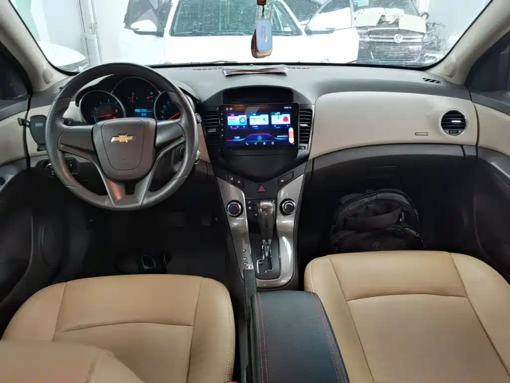 Chevrolet Cruze 2017 — фото 10