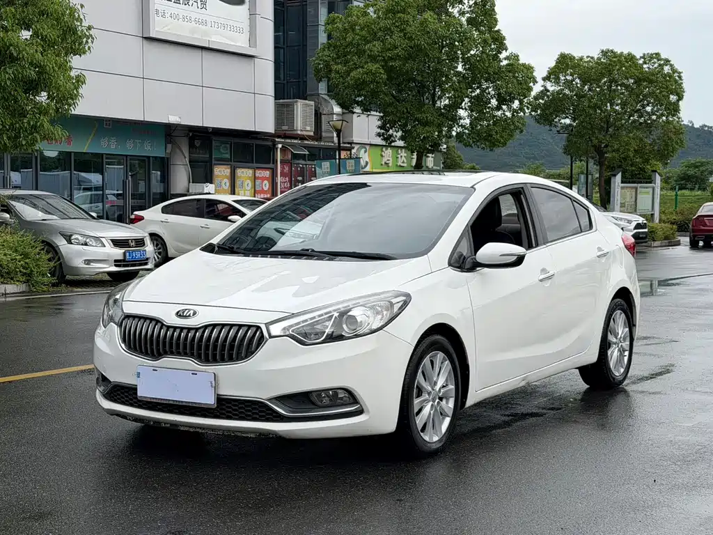 Kia K3 2015 — фото 1