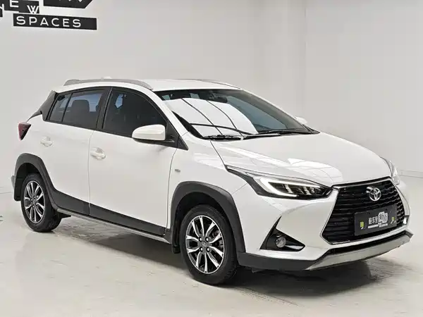 Toyota Yaris L 2023