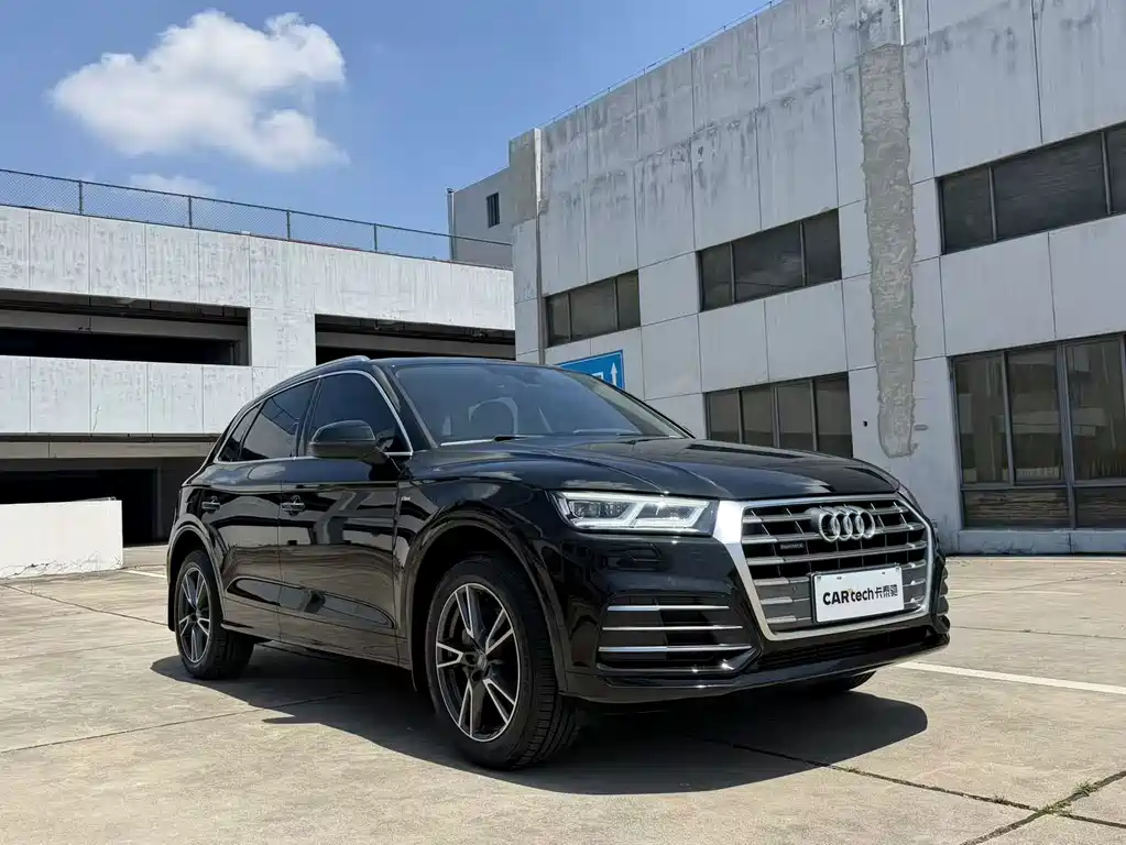 Audi Q5L 2019 — фото 3