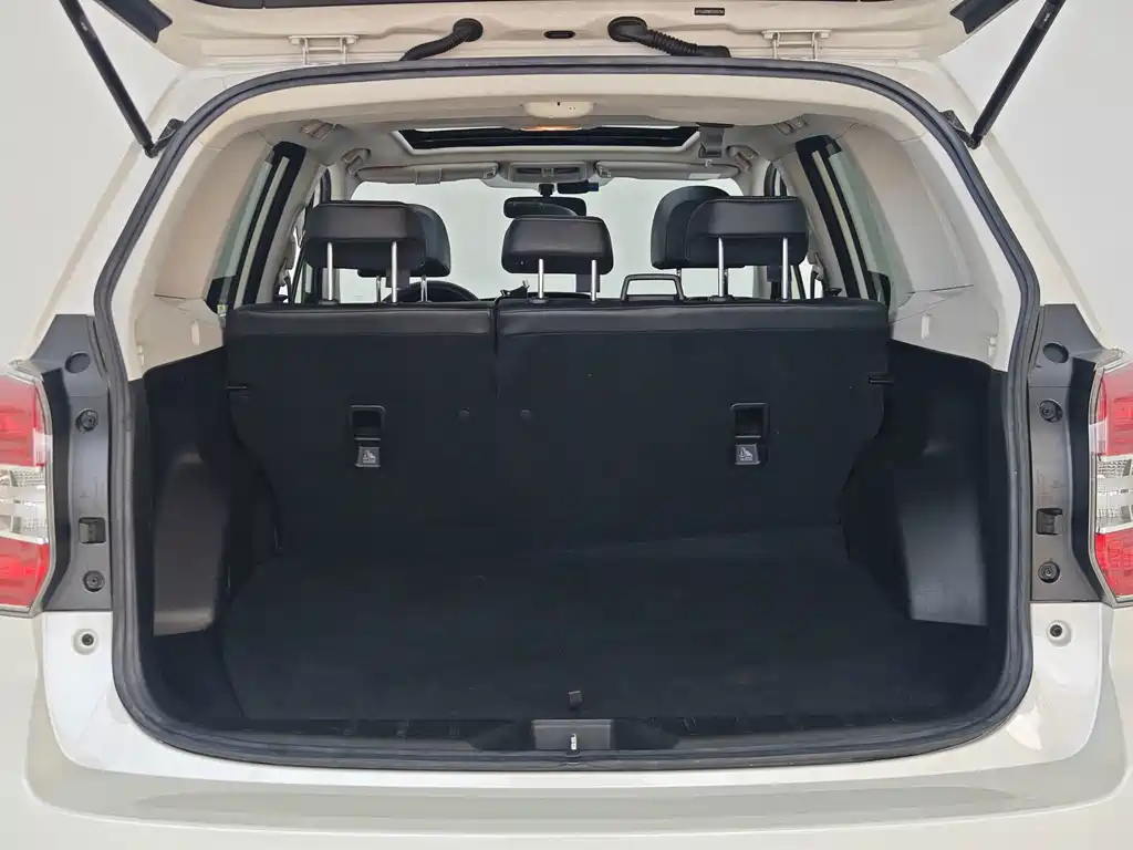 Subaru Forester 2015 — фото 17