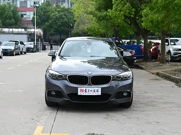 BMW 3 Series GT 2021