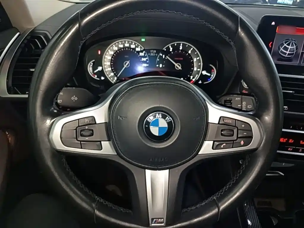 BMW X3 2019 — фото 11