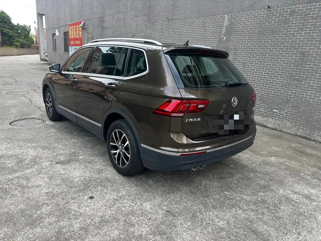Volkswagen Tiguan L 2017 — фото 6