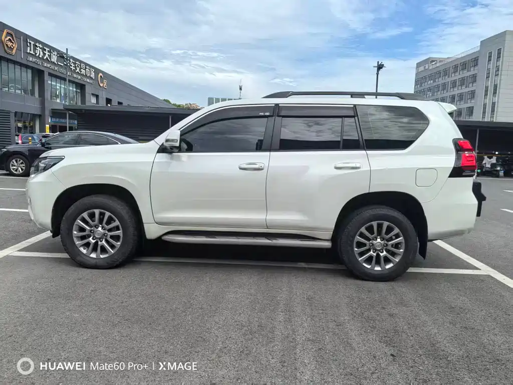 Toyota Prado 2019 — фото 3