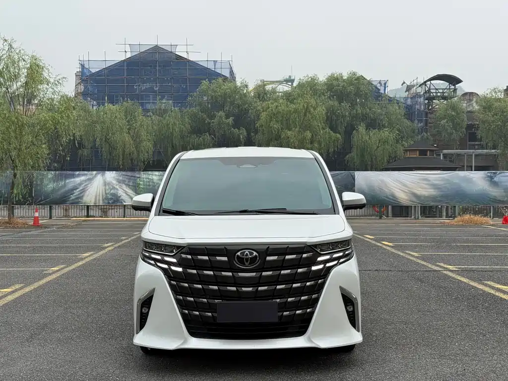 Toyota Alphard 2023 — фото 5