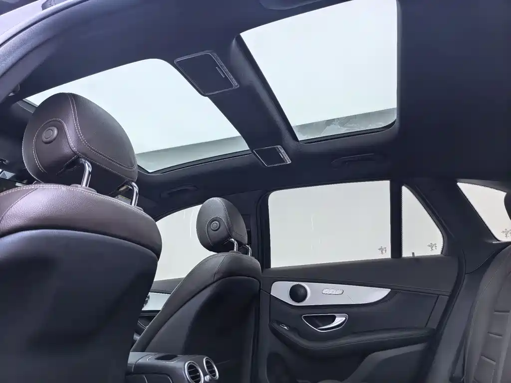 Mercedes-Benz GLC 2020 — фото 17