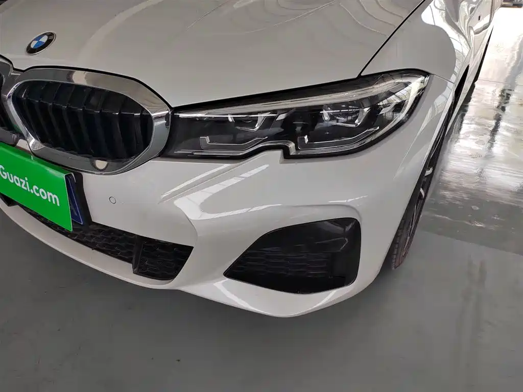 BMW 3 Series 2021 — фото 18