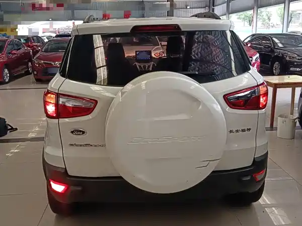 Ford EcoSport 2015