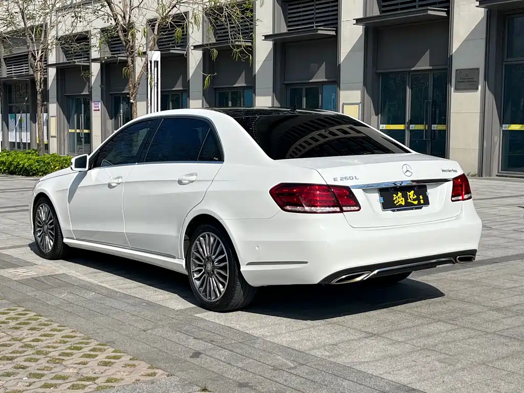 Mercedes-Benz E-Class 2015 — фото 7