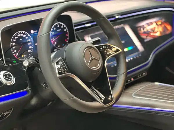 Mercedes-Benz E-Class 2025
