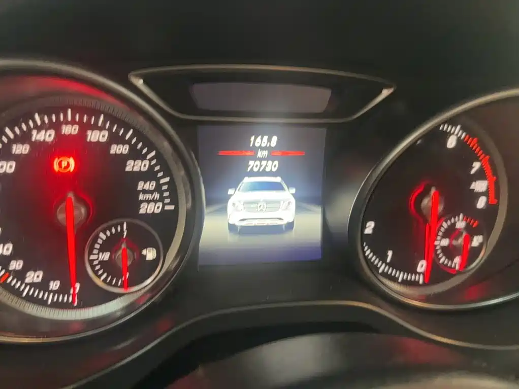 Mercedes-Benz GLA 2019 — фото 12