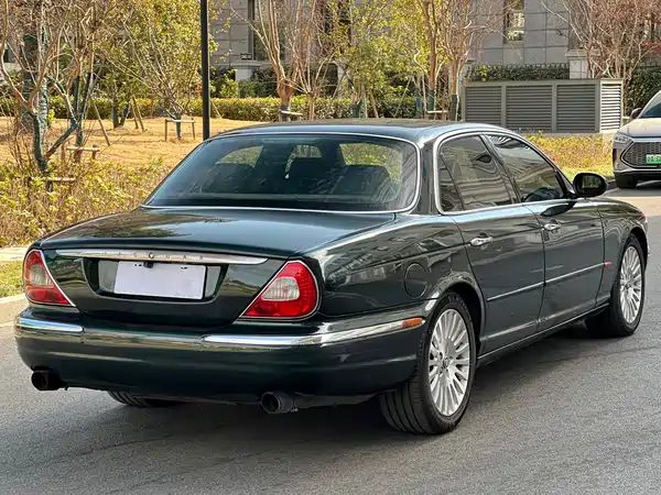 Jaguar XJ 2004