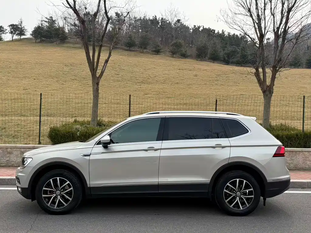 Volkswagen Tiguan L 2018 — фото 3