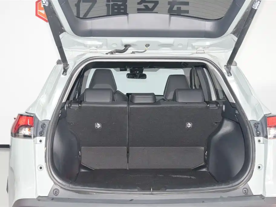 Toyota Corolla Cross 2022 — фото 22