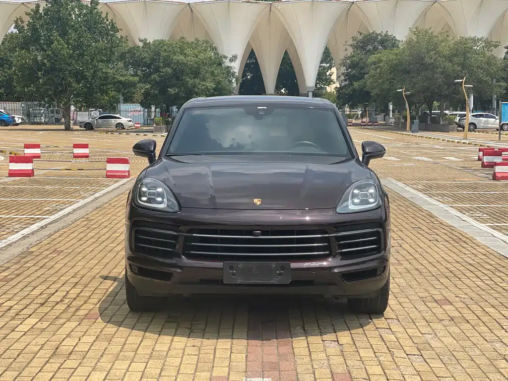 Porsche Cayenne 2020 — фото 2