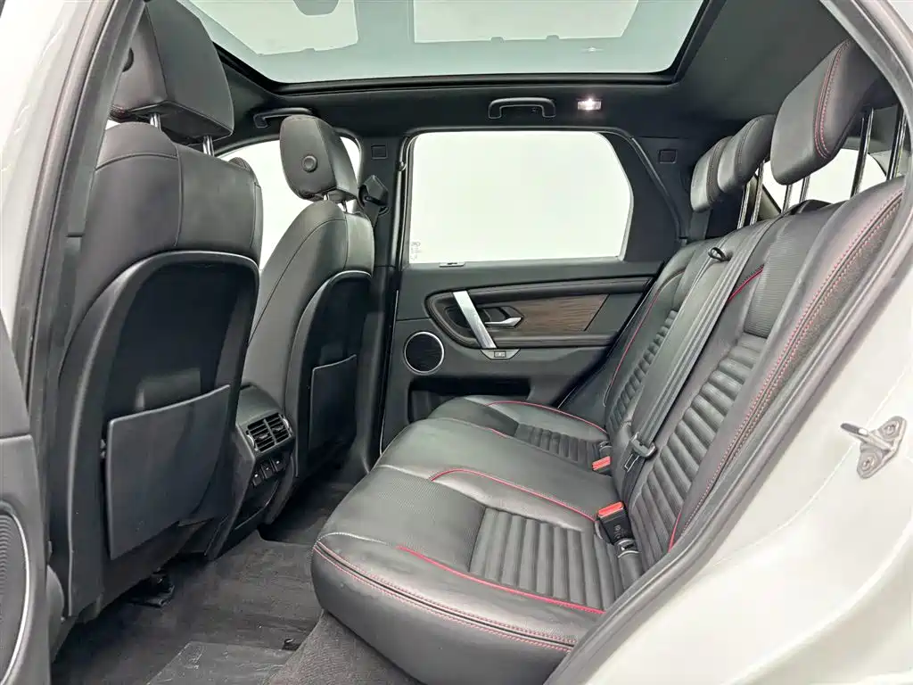 Land Rover Discovery Sport 2021 — фото 16