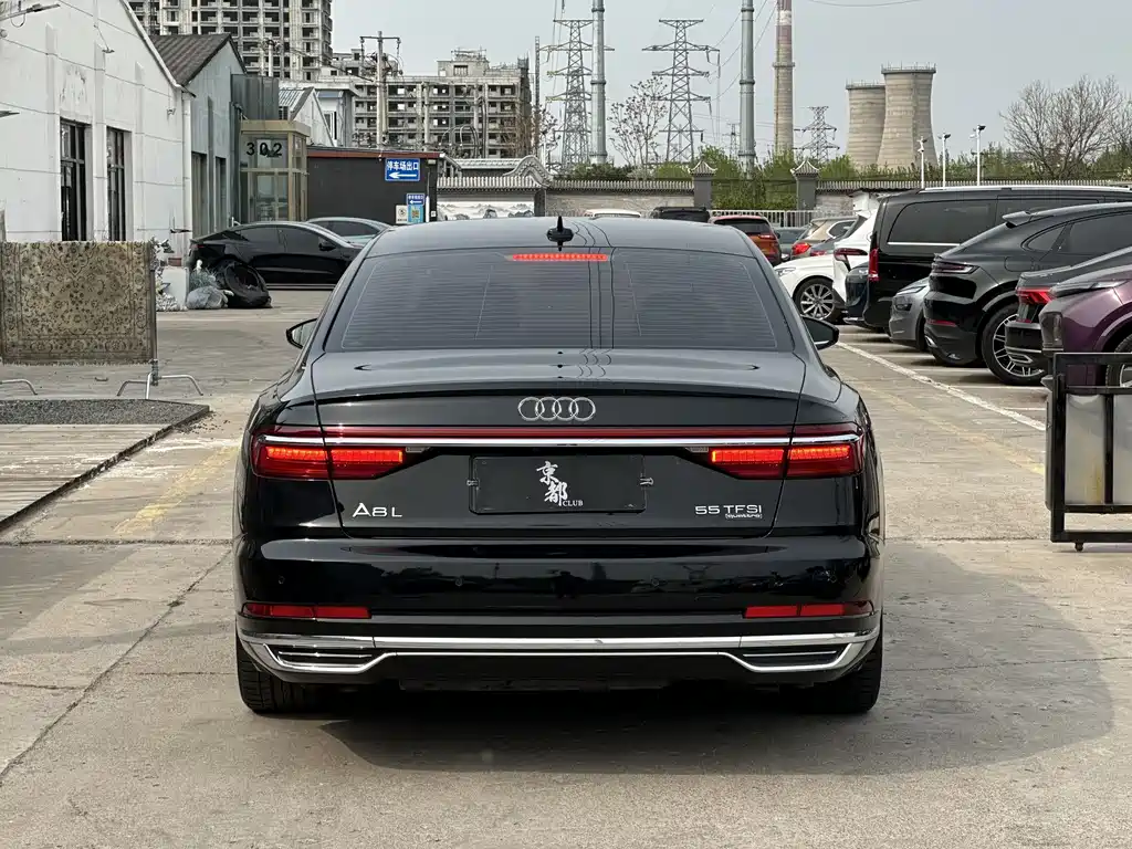 Audi A8 2019 — фото 5