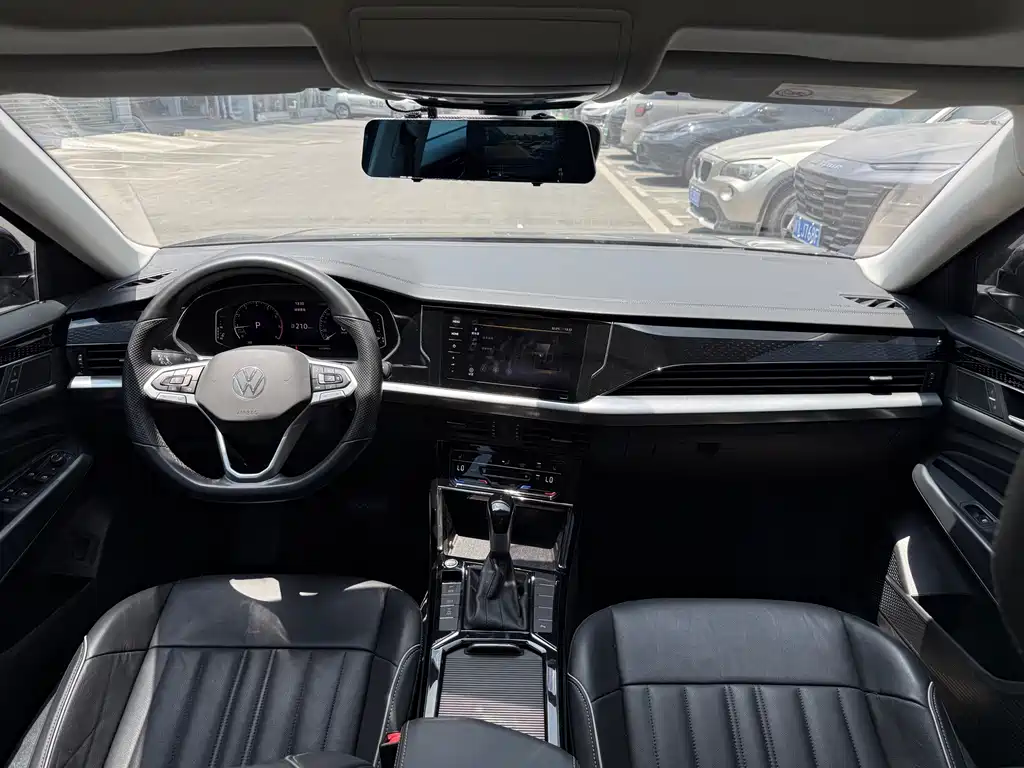Volkswagen Passat 2022