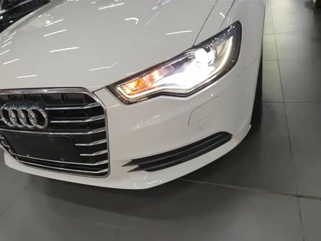 Audi A6L 2016 — фото 24