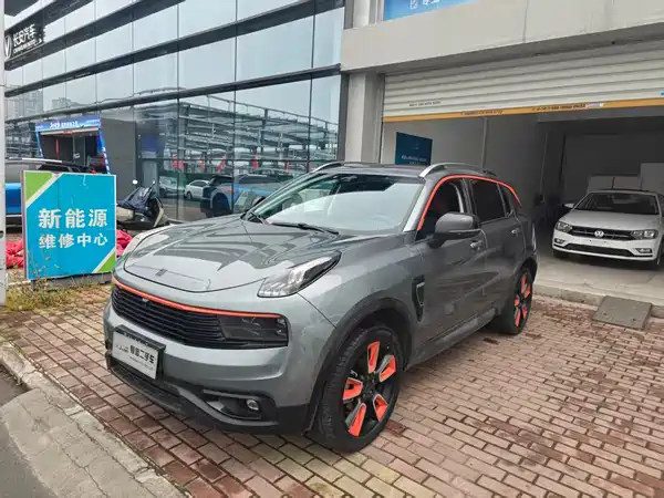 Lynk & Co 01 2019