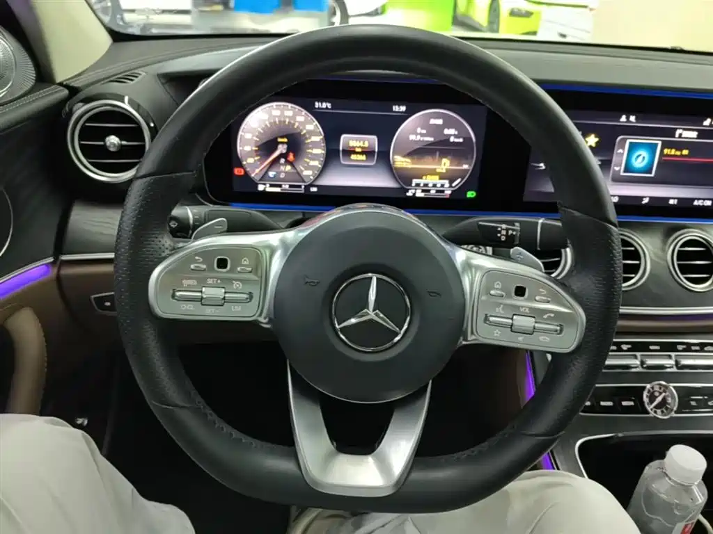 Mercedes-Benz E-Class 2019 — фото 11