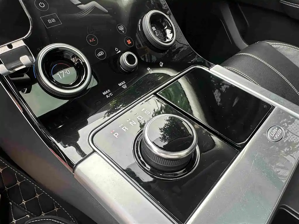 Land Rover Range Rover Velar 2019 — фото 14