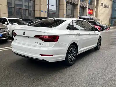 Volkswagen Sagitar 2021