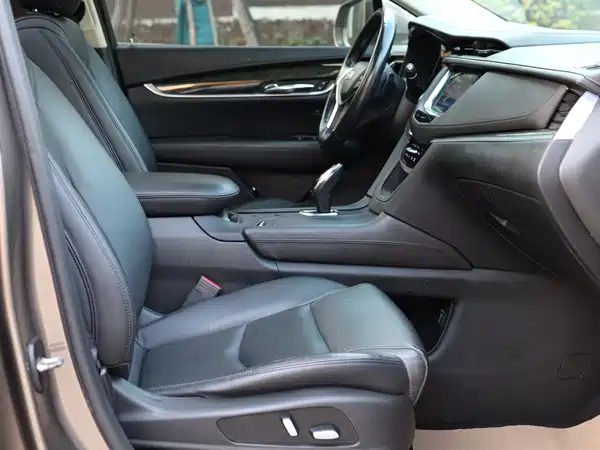 Cadillac XT5 2016