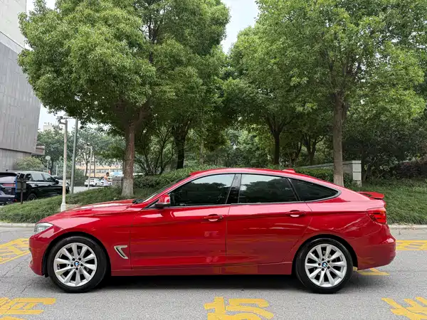 BMW 3 Series GT 2013