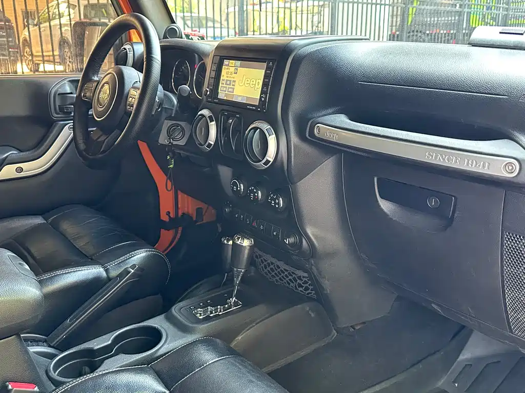 Jeep Wrangler 2013 — фото 4