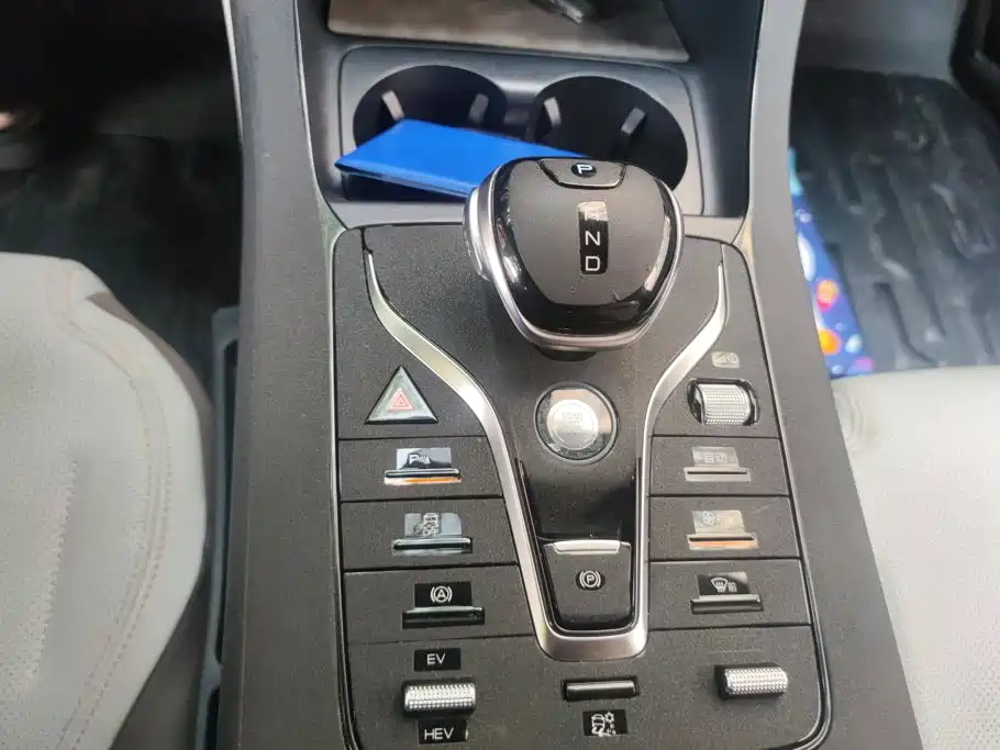 BYD Qin PLUS 2023 — фото 16