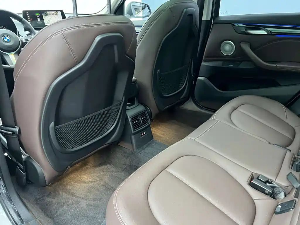 BMW X1 2021 — фото 15