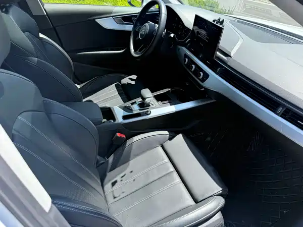 Audi A4L 2024