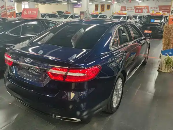 Ford Taurus 2018