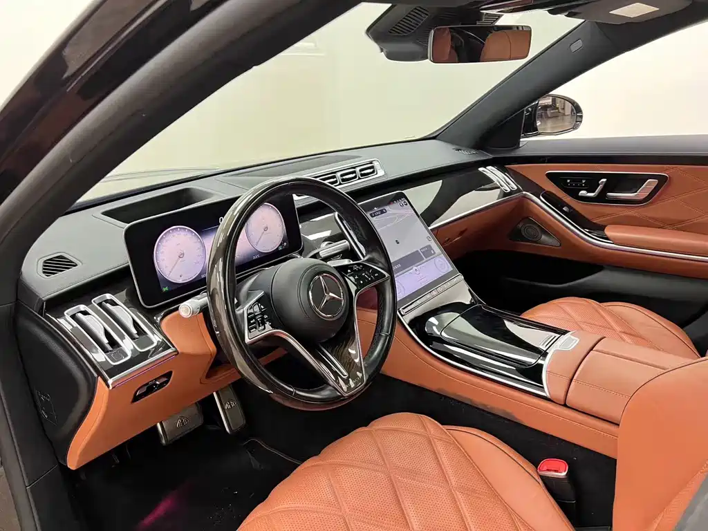Mercedes-Benz Maybach S-Class 2022 — фото 10