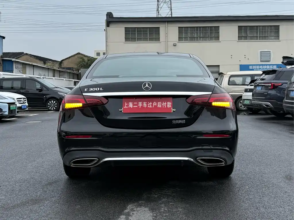 Mercedes-Benz E-Class 2022 — фото 19
