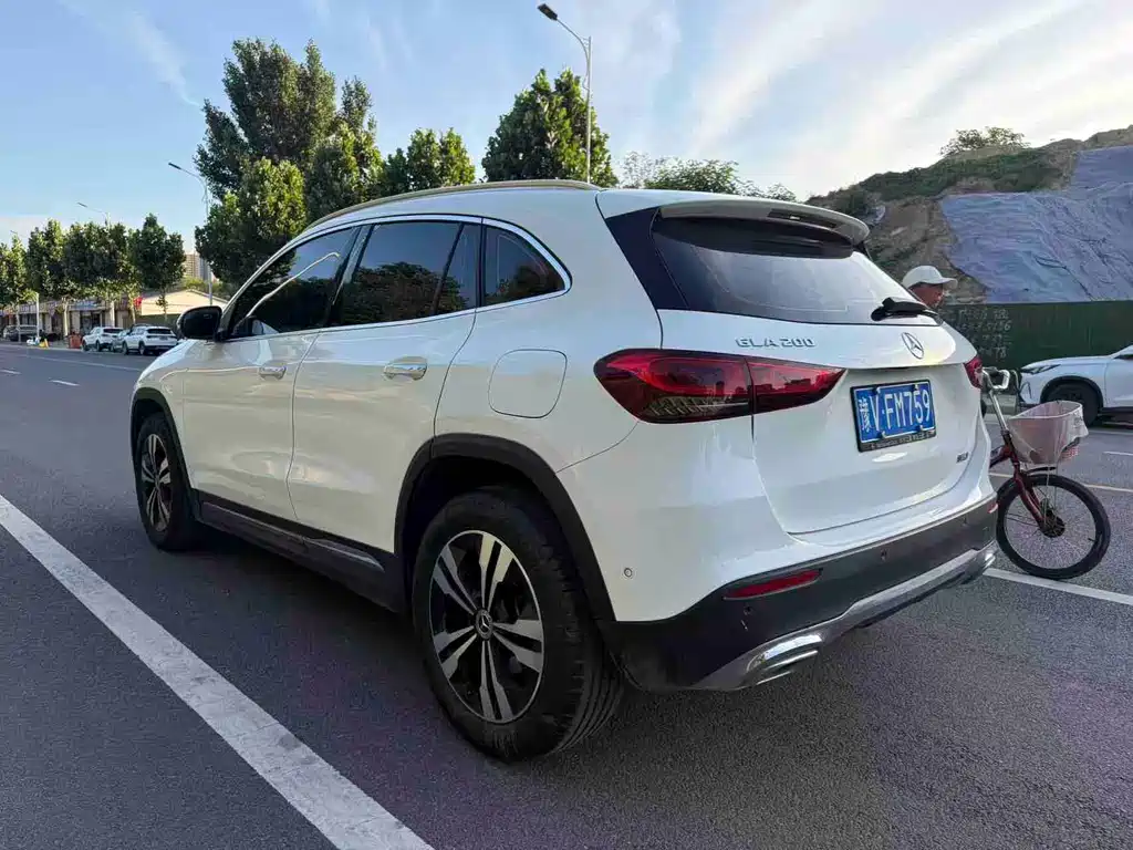 Mercedes-Benz GLA 2021 — фото 9
