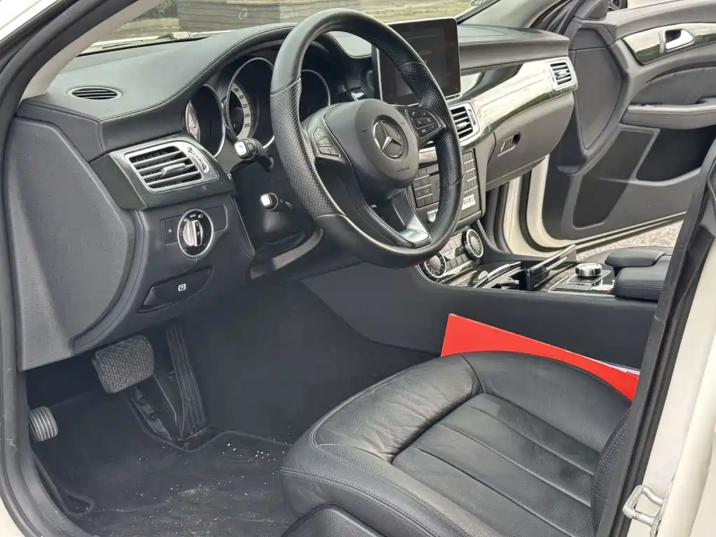 Mercedes-Benz CLS 2015