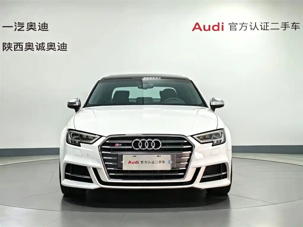 Audi S3 2018 — фото 2
