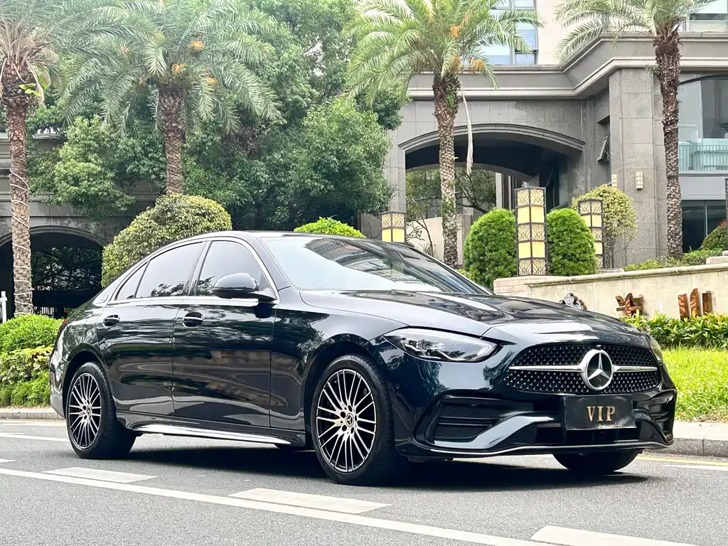 Mercedes-Benz C-Class 2023 — фото 3