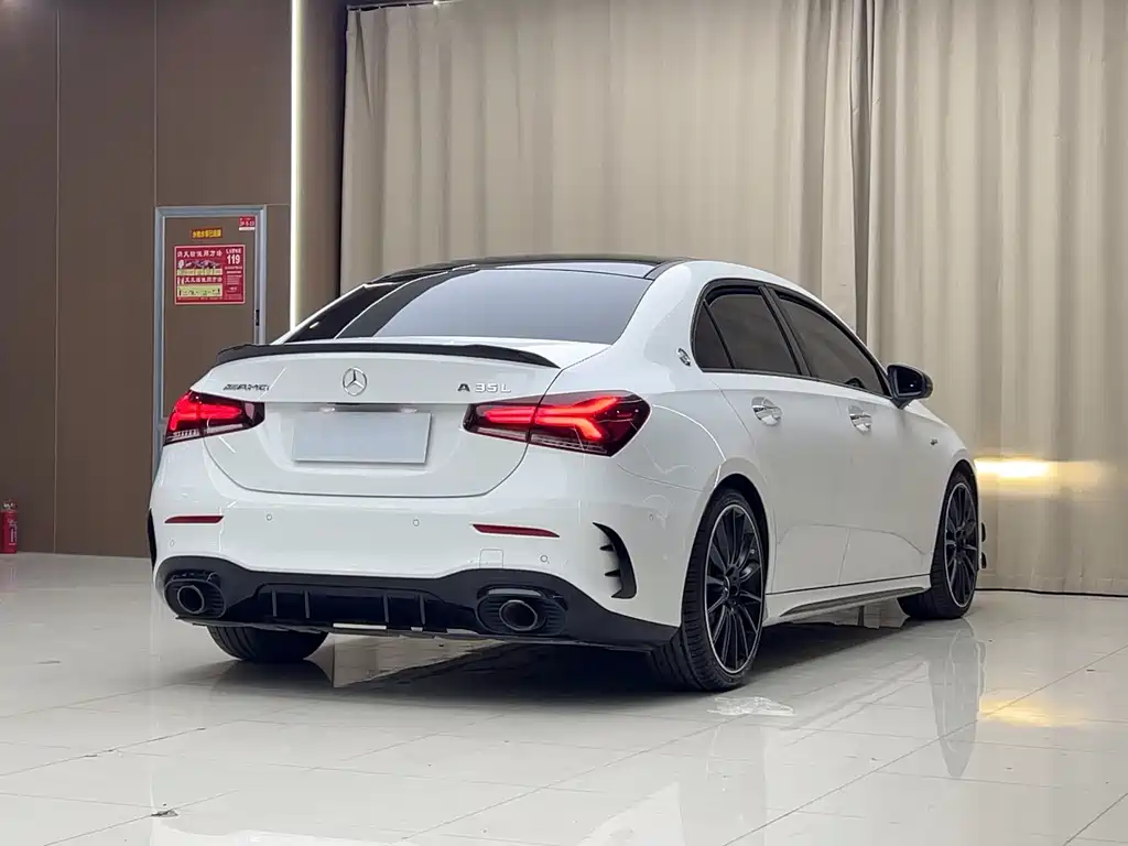 Mercedes-Benz A-Class AMG 2023 — фото 15