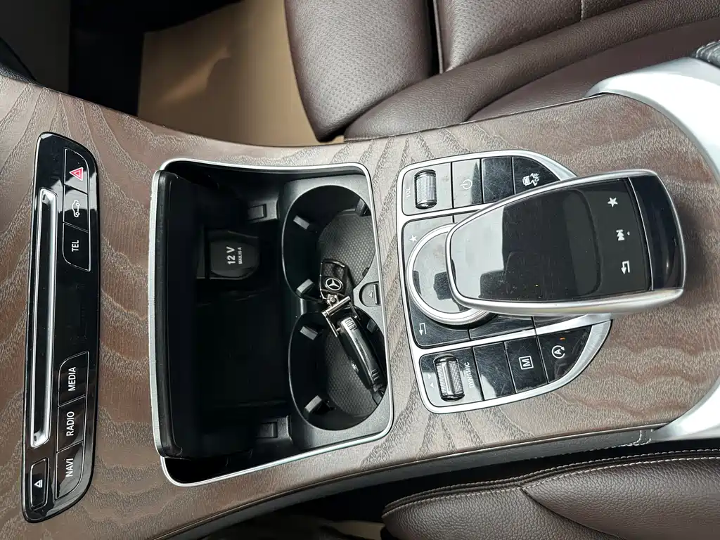 Mercedes-Benz GLC 2019 — фото 11