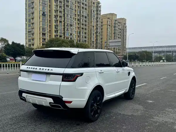 Land Rover Range Rover Sport 2015