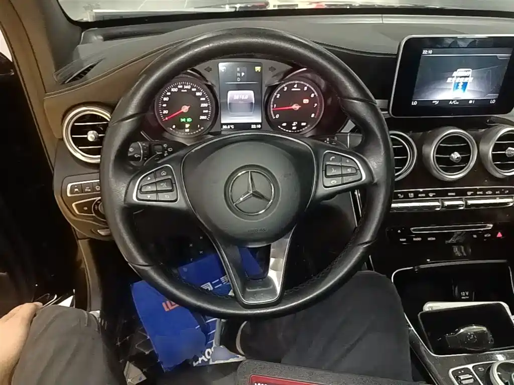 Mercedes-Benz GLC 2019 — фото 11