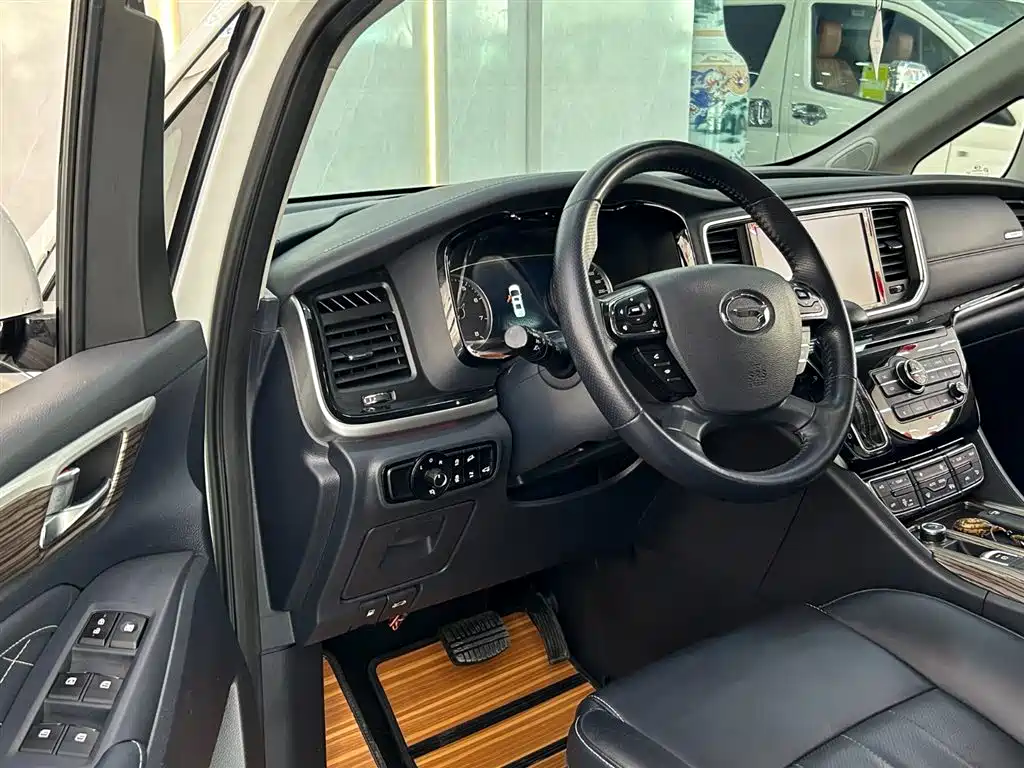 GAC Motor Trumpchi M8 2020 — фото 5