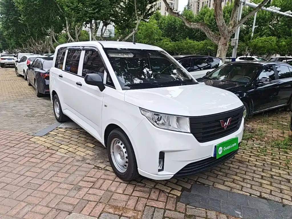 Wuling Hongguang PLUS 2026